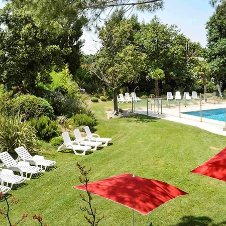 Ibis De Provence فندق