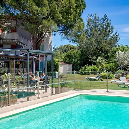 فندق Ibis De Provence 3*