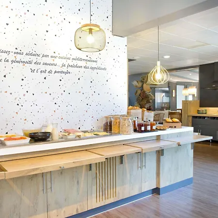 Ibis De Provence 3*